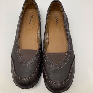 Thom McAn Zala Brown Leather Ballet Flats